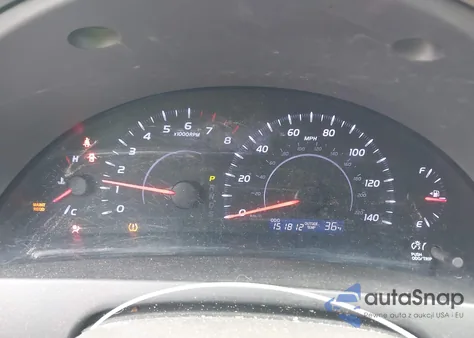 2010 Toyota Camry Base z USA, uszkodzony, nr VIN 4T1BF3EK3AU045264